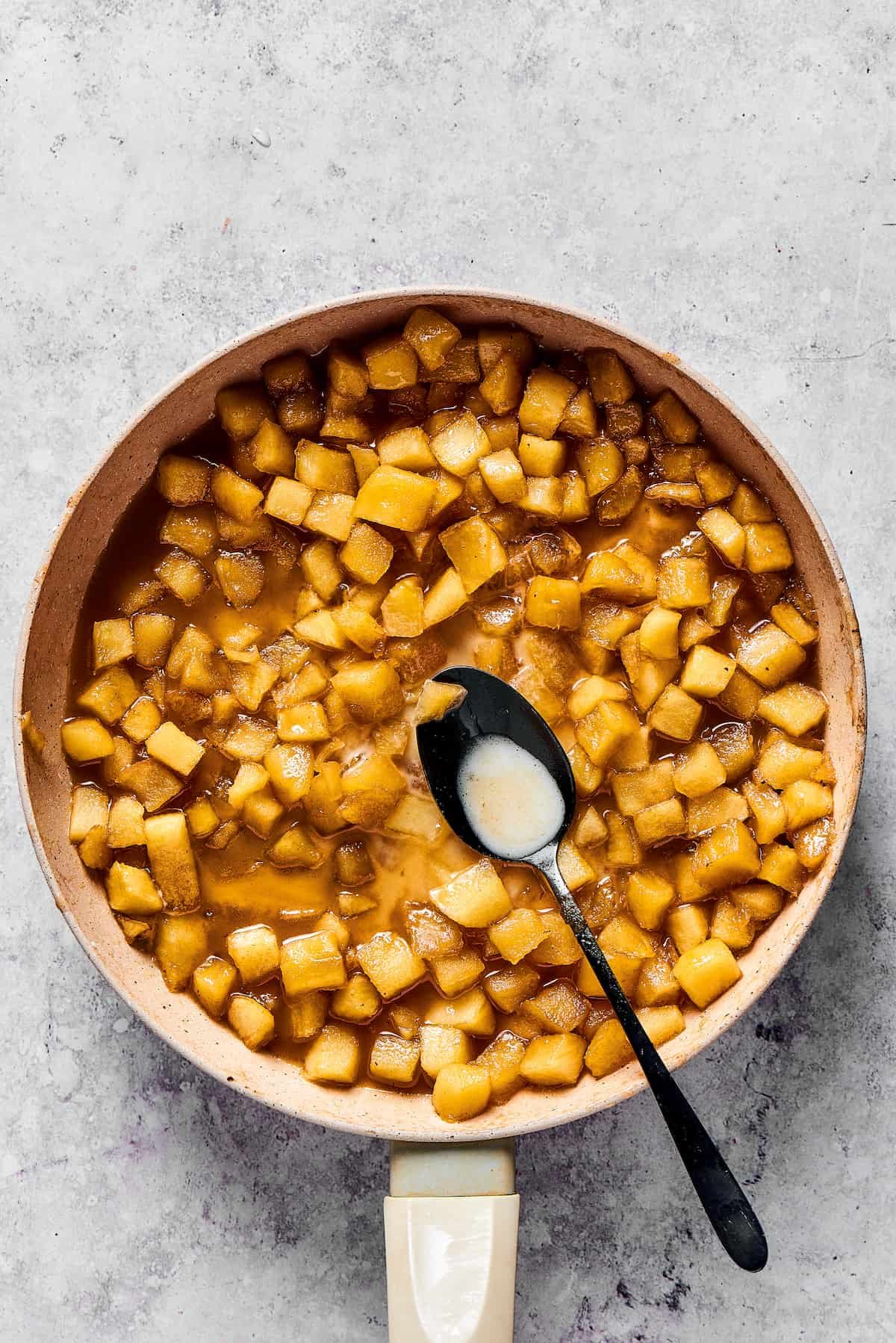 This easy Apple Pie Filling is made with tender, juicy apples, warm spices, and brown sugar. It’s a classic recipe you’ll love.