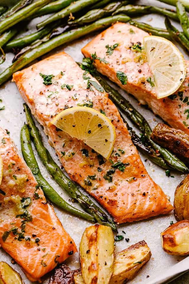 Baked Salmon with Potatoes and Green Beans-5