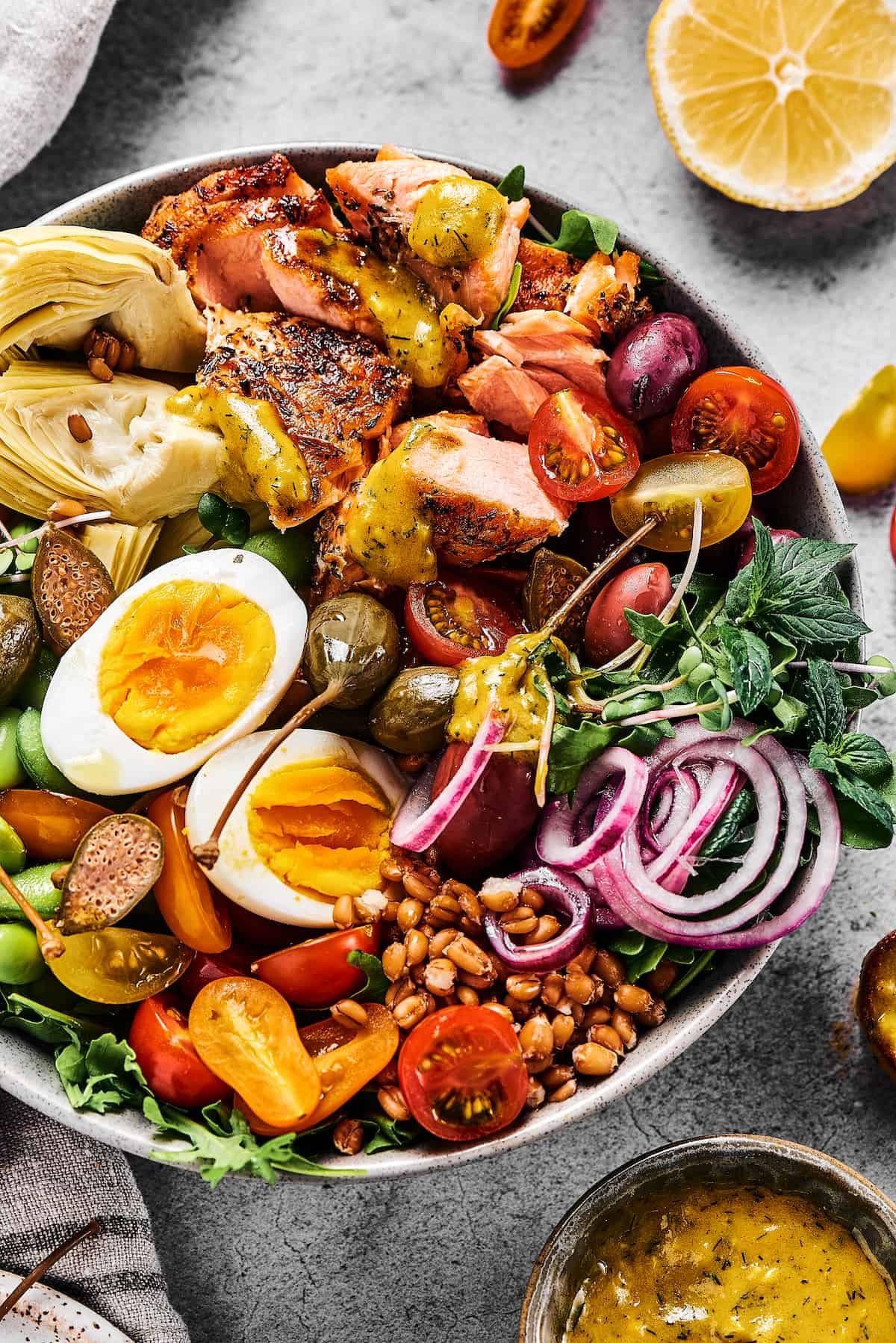 Grilled Salmon Salad with Dill Vinaigrette
