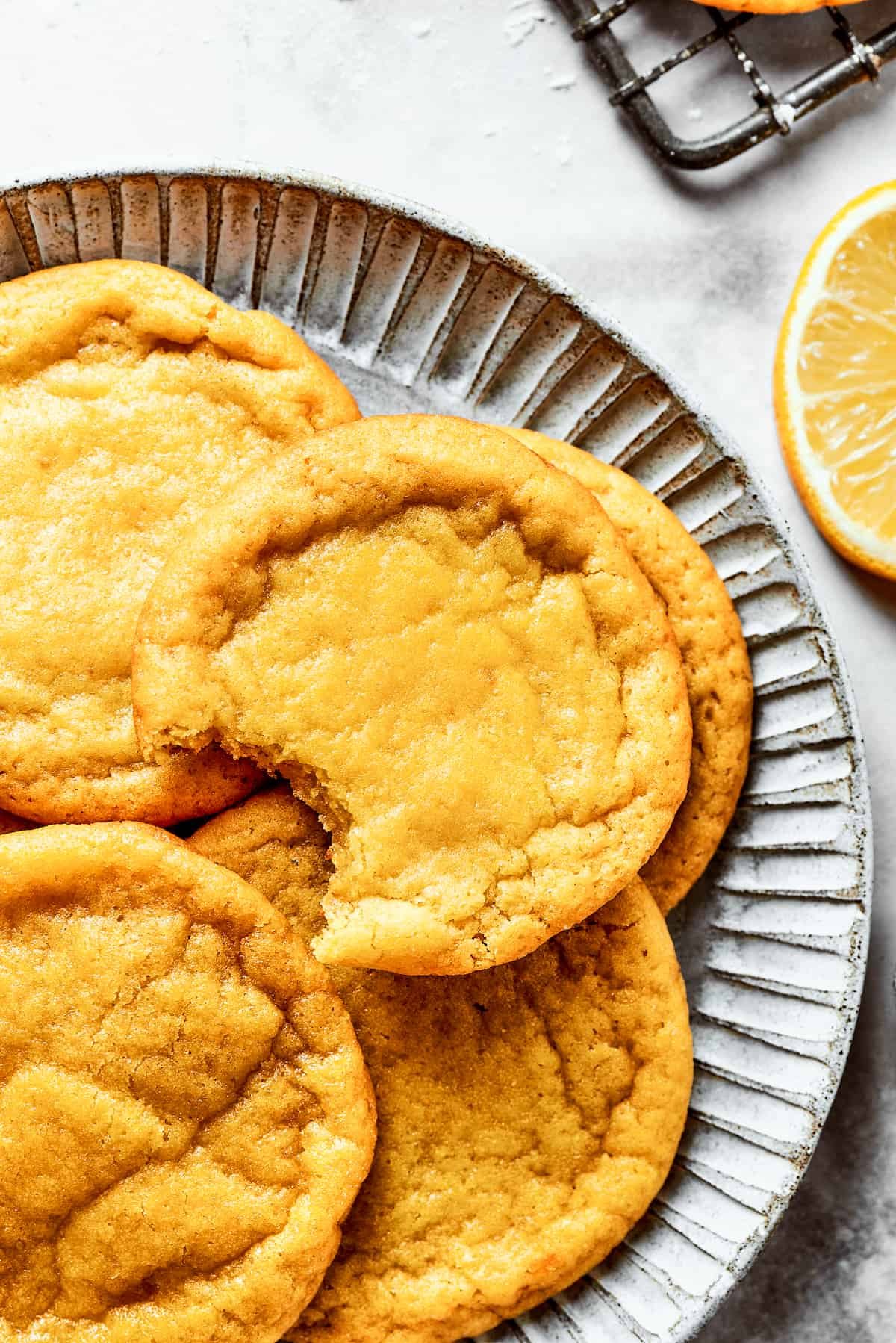 Cookies are served on a plate.