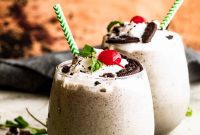 Homemade Shamrock Oreo McFlurry