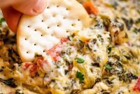 Effortless Slow Cooker Spinach Artichoke Dip