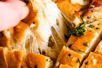 Ultimate Cheesy Garlic Sharing Loaf