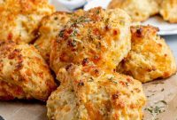 Air Fried Cheesy Garlic Biscuits Red Lobster Inspired